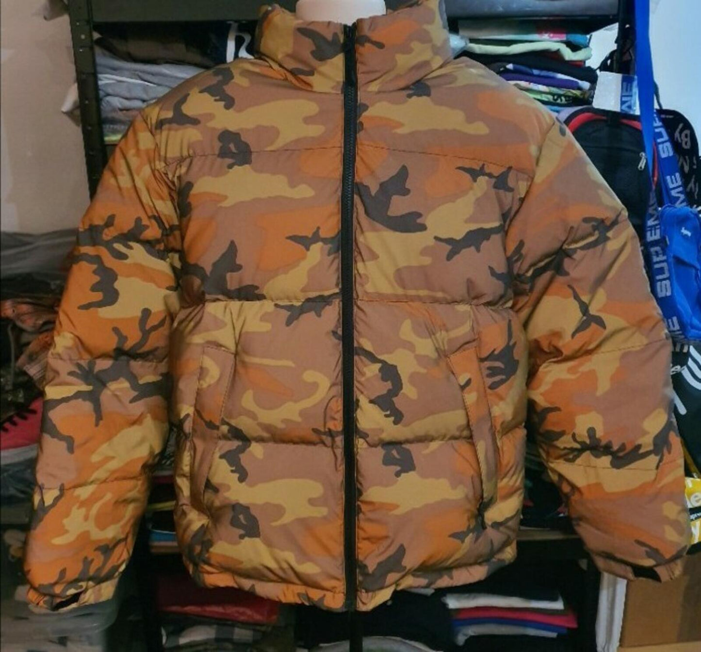 FW18 Supreme Reflective Camo Down Jacket size L large duck down New with tag