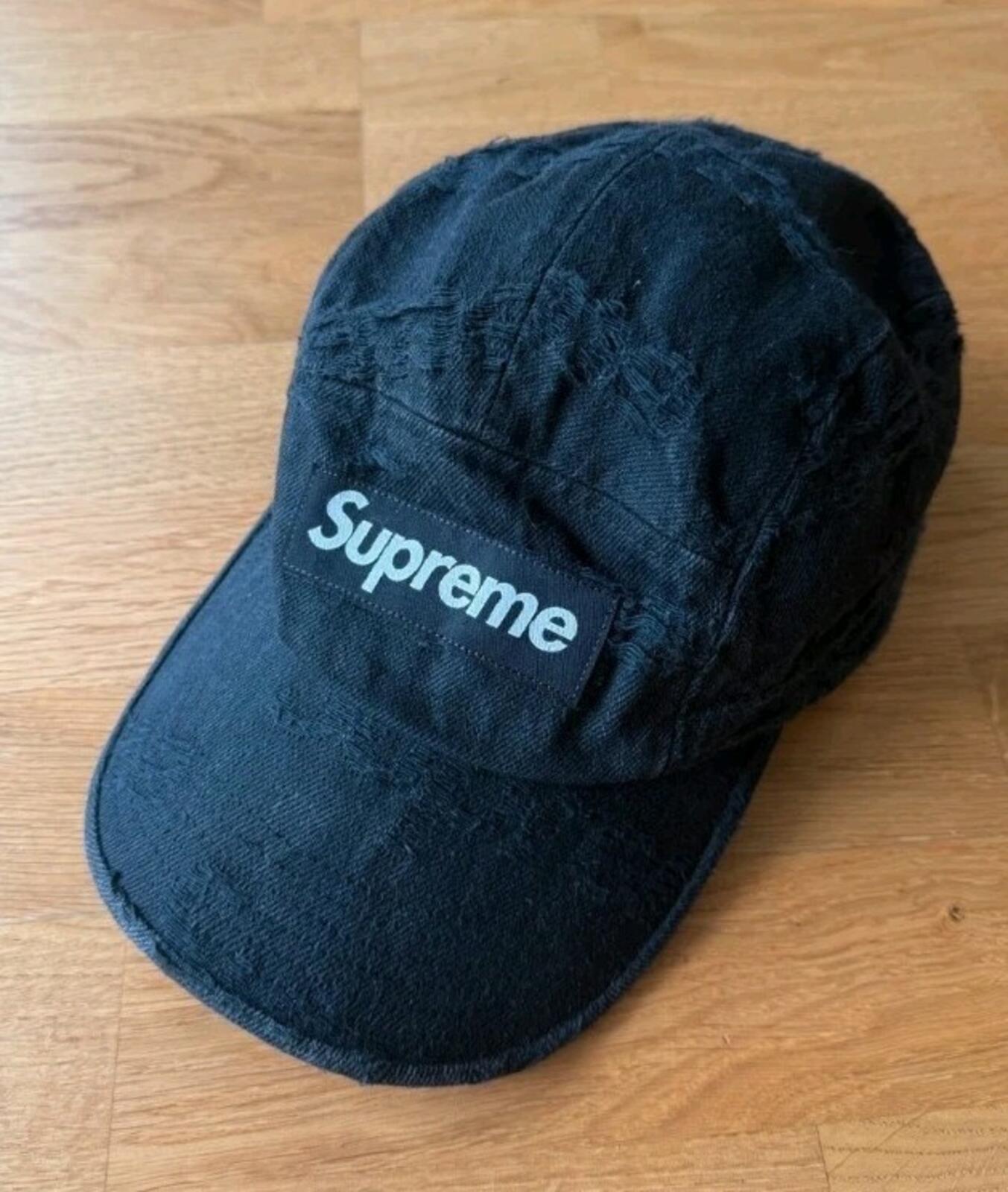 FS21 Supreme Frayed Logos Denim Camp Cap Schwarz