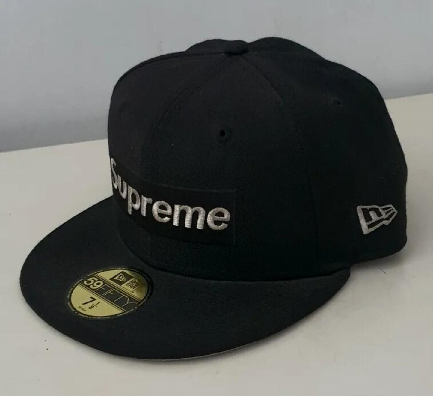SS20 Supreme $1M box logo New Era size 7 1/8 black cap hat New with tag