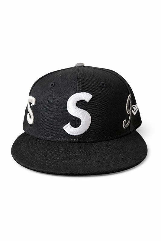 SS25 Supreme Multi S Logo New Era 59Fifty Fitted Cap Schwarz 7 1/4
