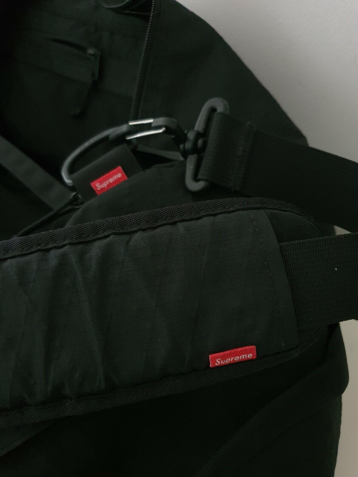 FW18 Supreme Duffle bag Water and Abrasion resistant 3M reflective logo Black