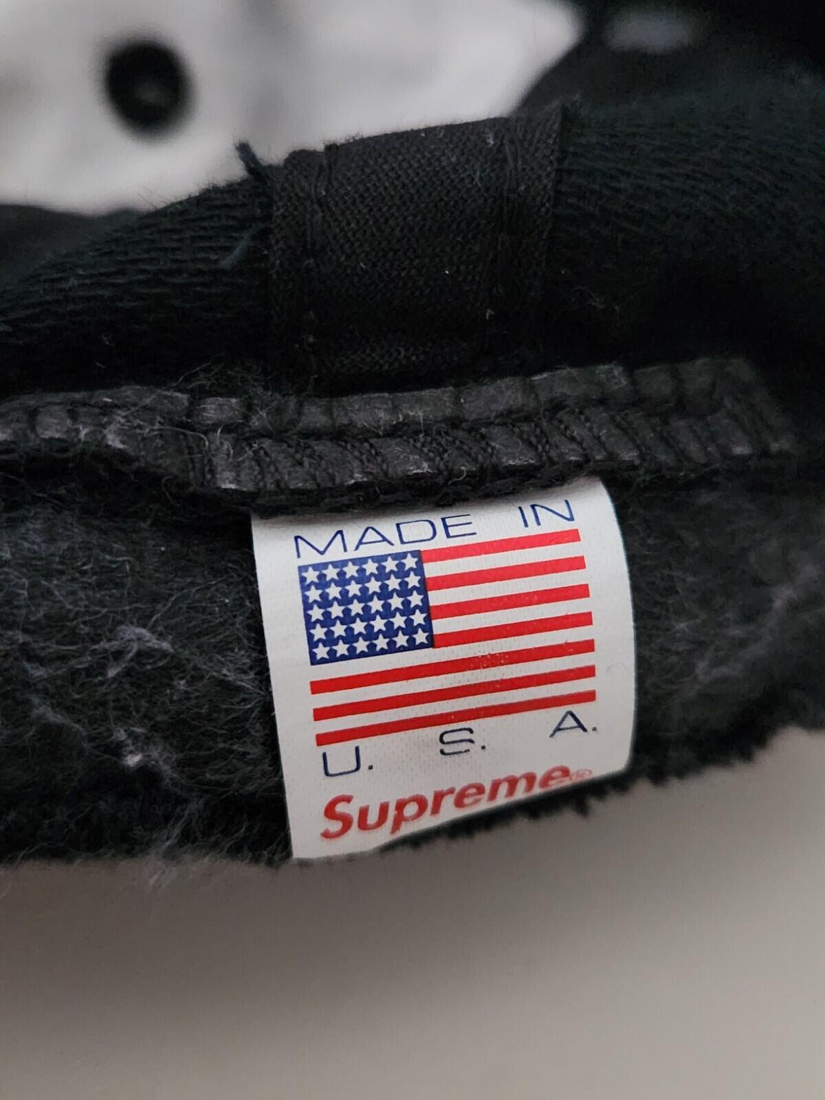 Gorra Supreme de 6 paneles con logo S de pana negra SS17