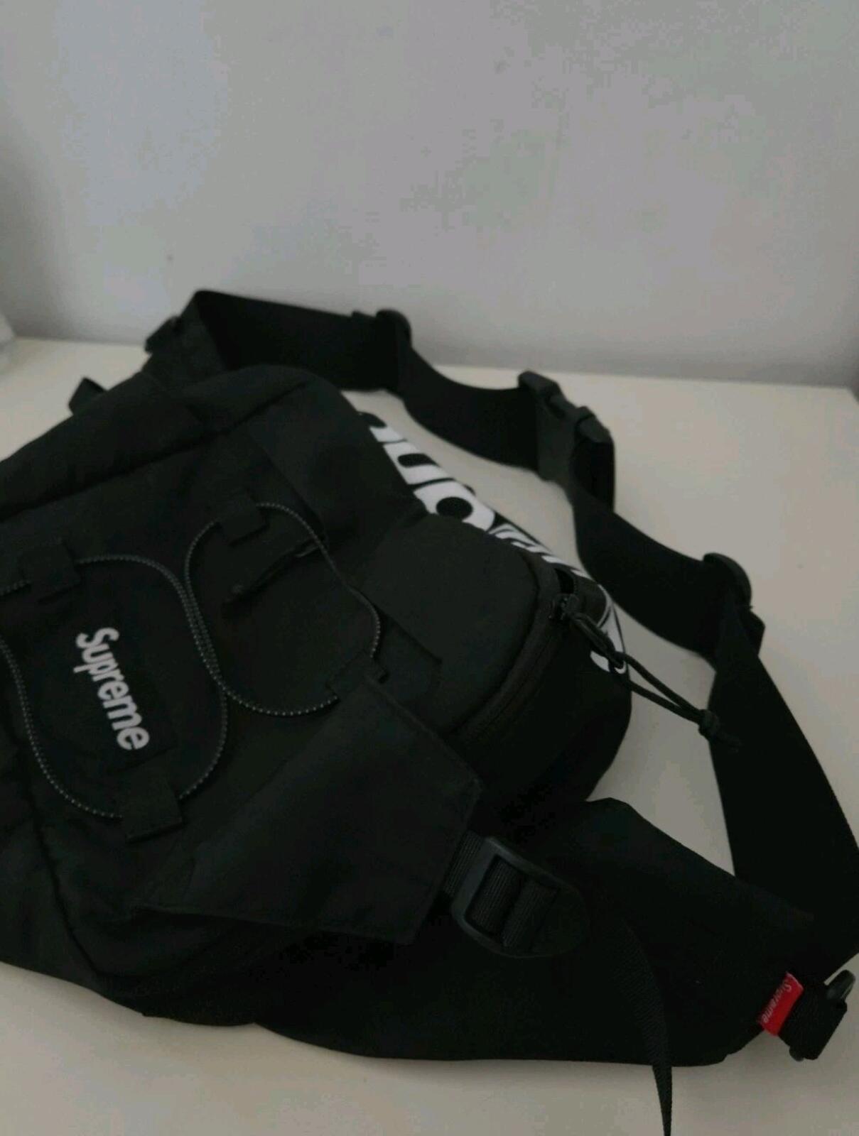 Riñonera Supreme SS17 Negra