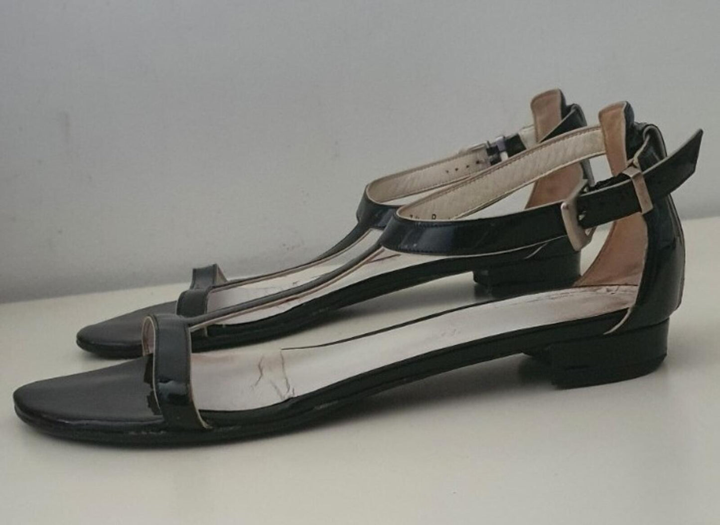 SALVATORE FERRAGAMO 7.5 B UK 5 EU 38 WOMENS BLACK SANDALS Slim Made in Italy