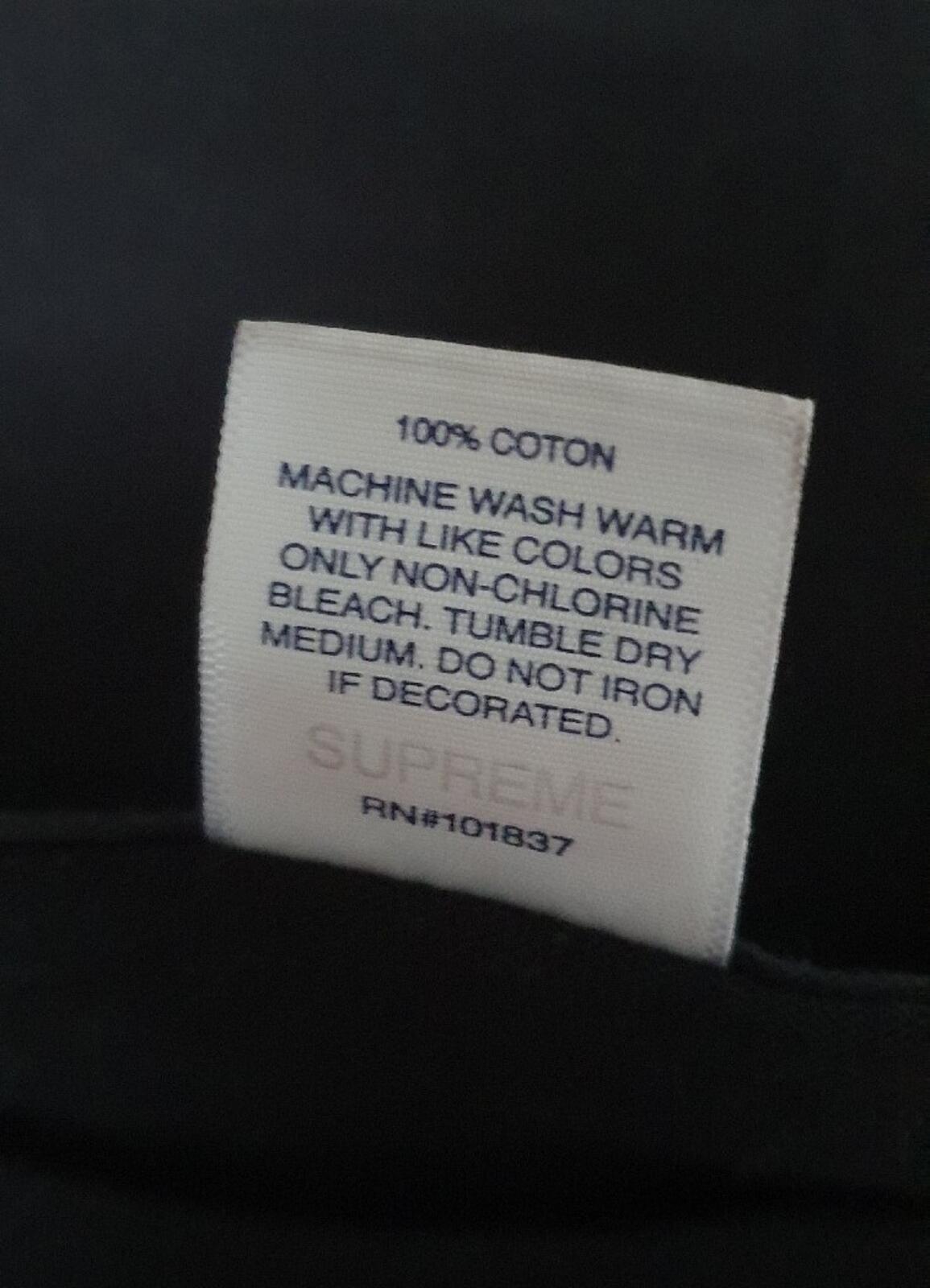 SS21 Supreme Milano Tee Navy Size M