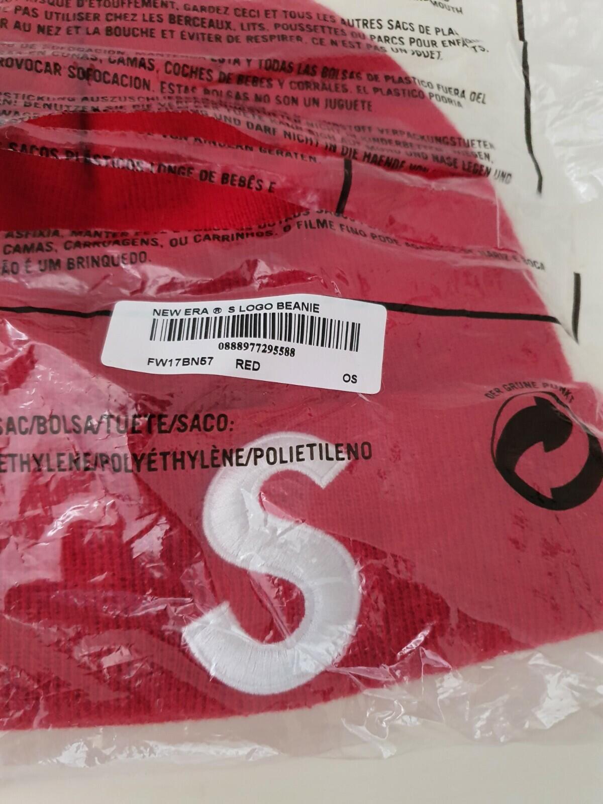 FW17 Supreme New Era S Logo Beanie red Hat