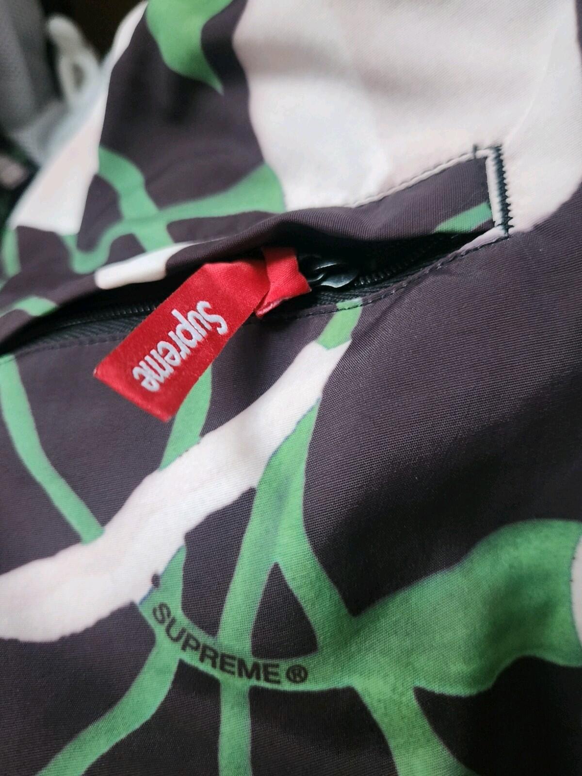 SS18 Supreme Nylon Water Short XL swim shorts black floral small box logo New