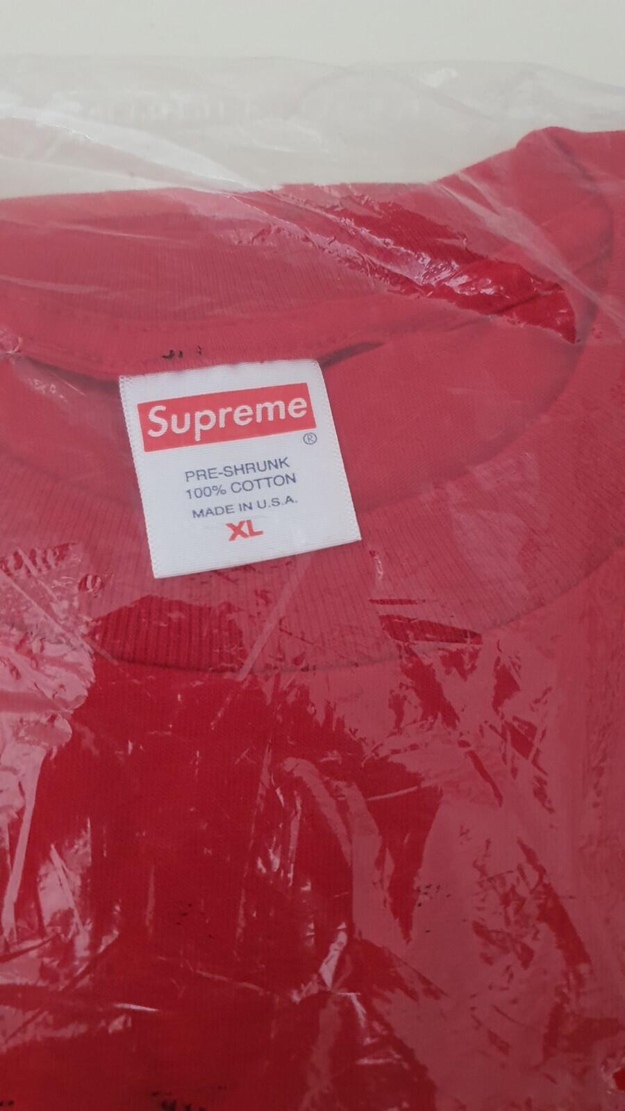 FW18 Supreme Group tee red T-shirt size XL New and unopened