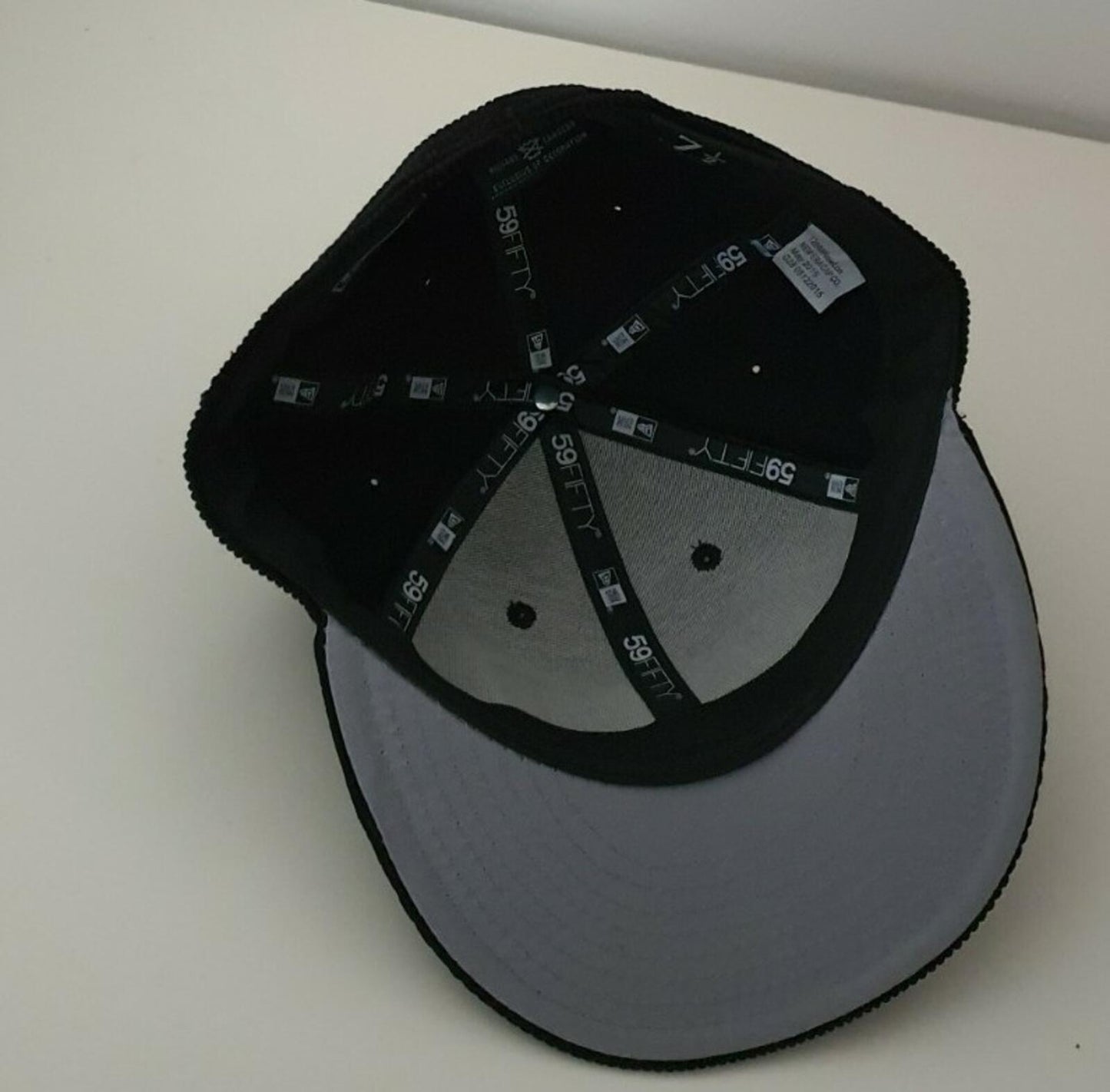 FW15 Supreme Box Logo 59Fifty New Era Corduroy Black hat Size 7 1/2
