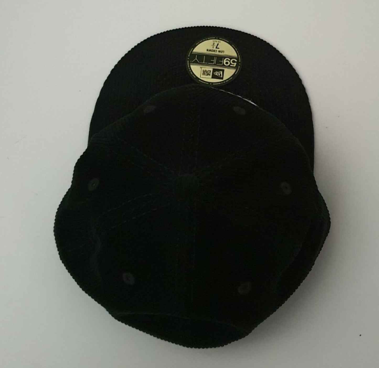 FW15 Supreme Box Logo 59Fifty New Era Corduroy Black hat Size 7 1/2