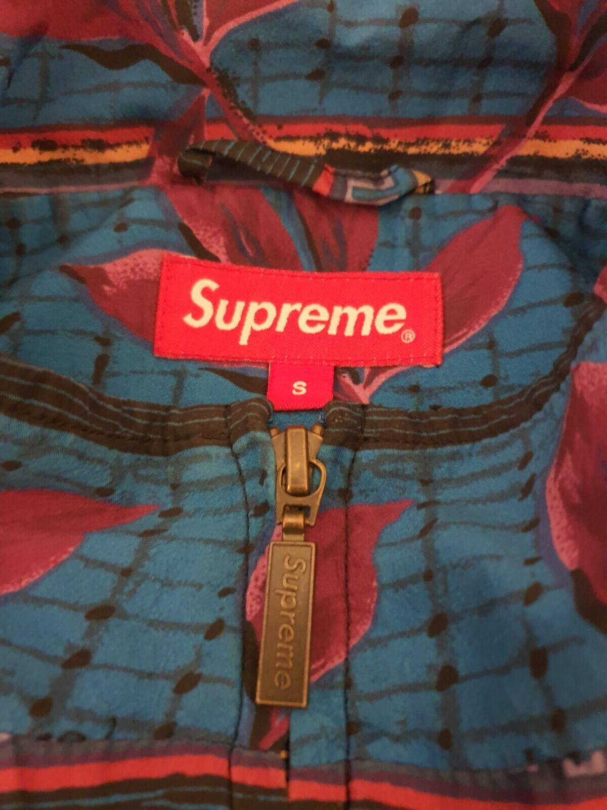 FW15 Supreme Silk bomber jacket size S small Rare Coat Flowers