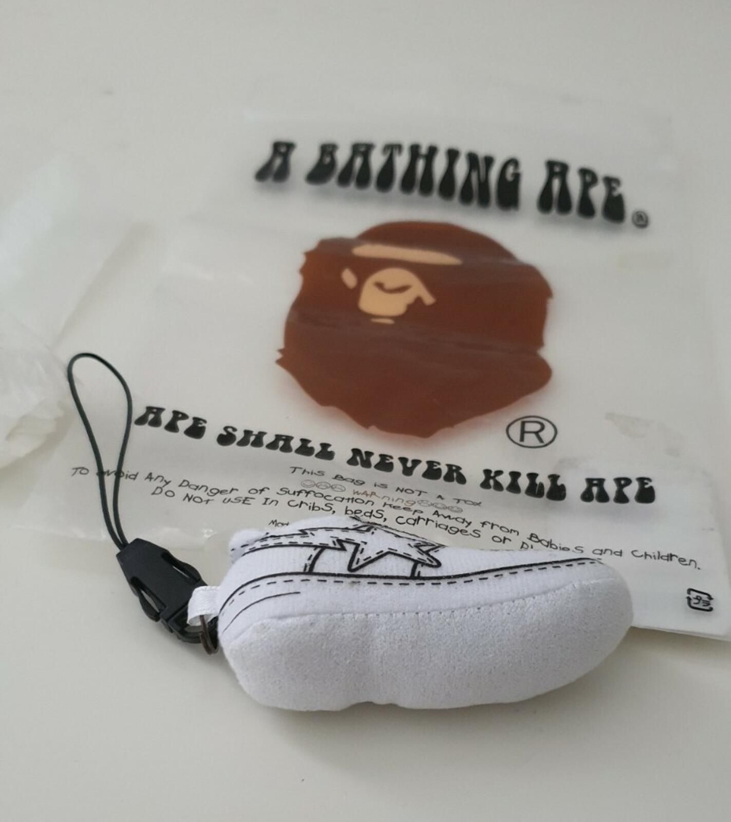 A BATHING APE Bapesta white keychain Bape keyring Very Rare Accessory