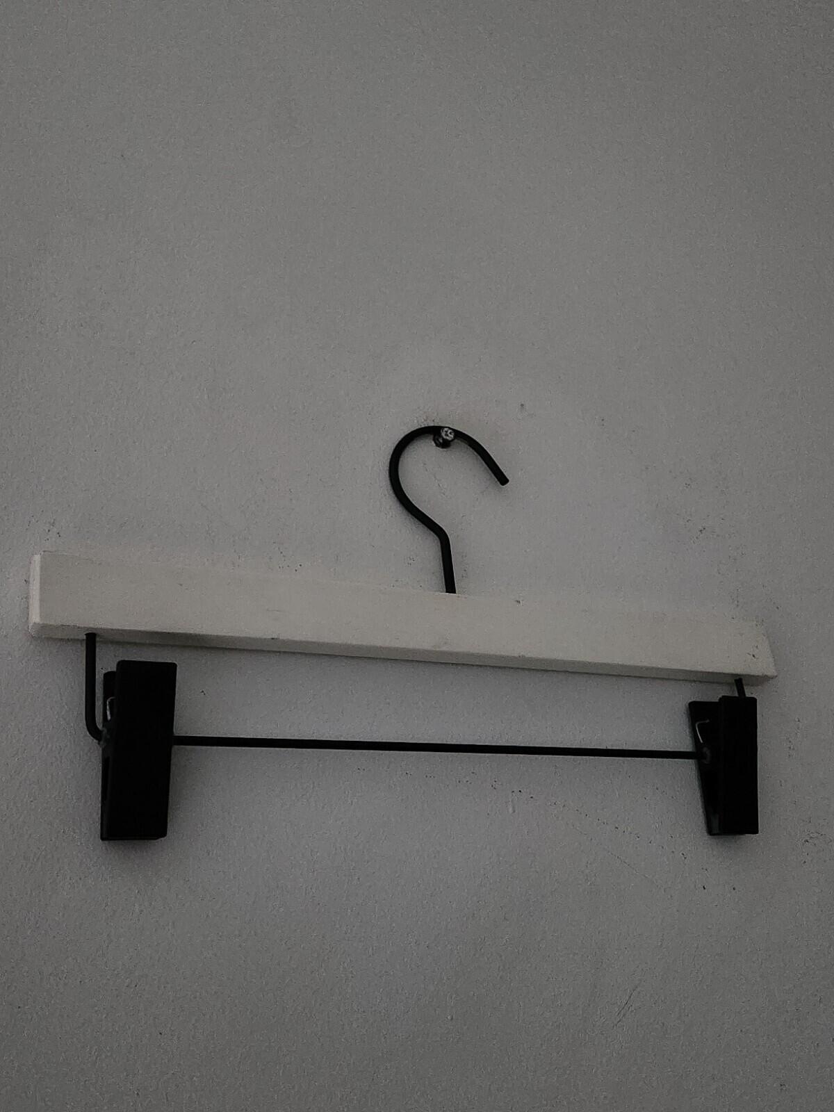 5 x BROWNS White Wooden Trousers Skirt Hangers With Clips Clothes Hangers 35cm