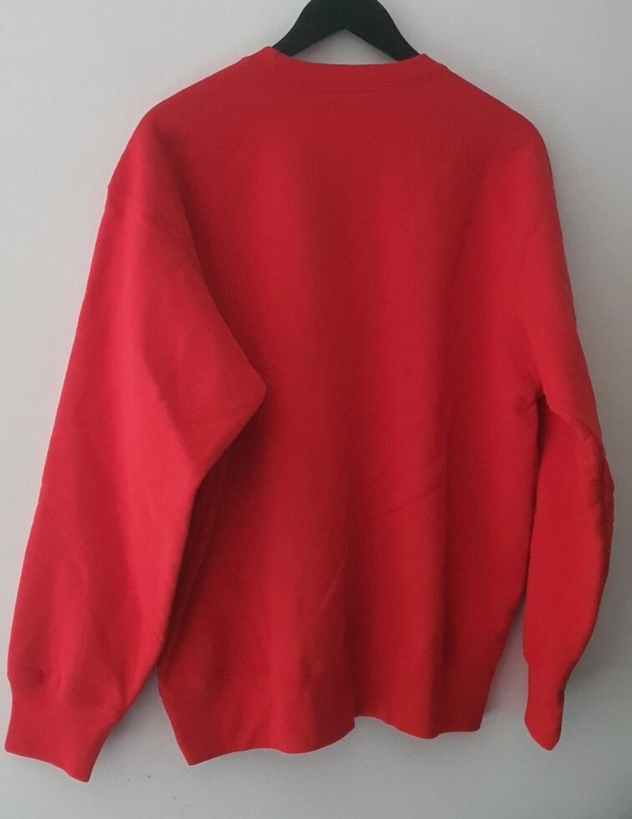 FW21 Supreme x WTAPS crewneck red Sweatshirt size M medium New With Tag Jumper