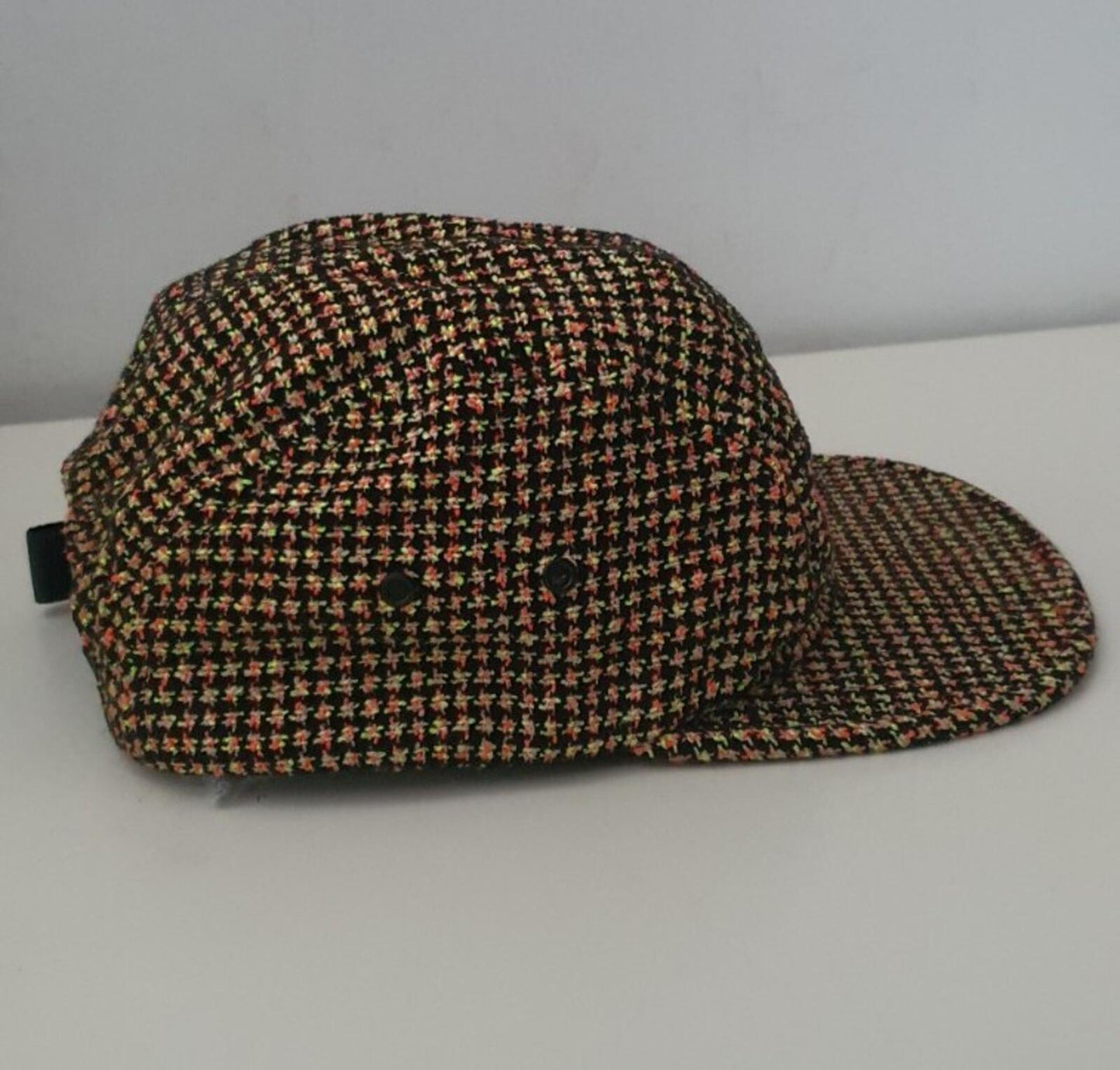 FW17 Supreme BOUCLÉ HOUNDSTOOTH CAMP CAP hat box logo Neon