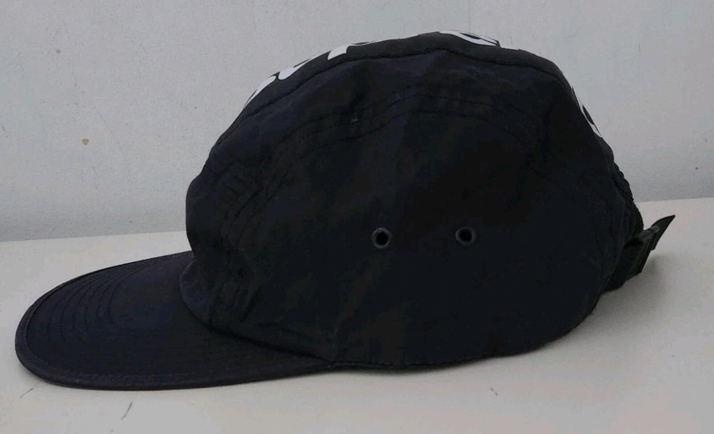Gorra de campamento con paneles a rayas FW16 Supreme negra con logo grande