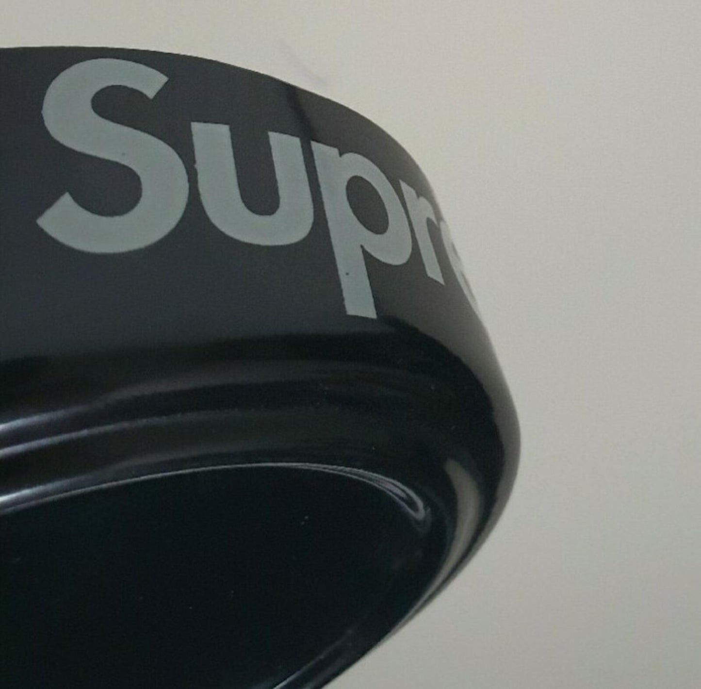 SS08 Supreme black plastic ashtray vintage from 2008 Very Rare