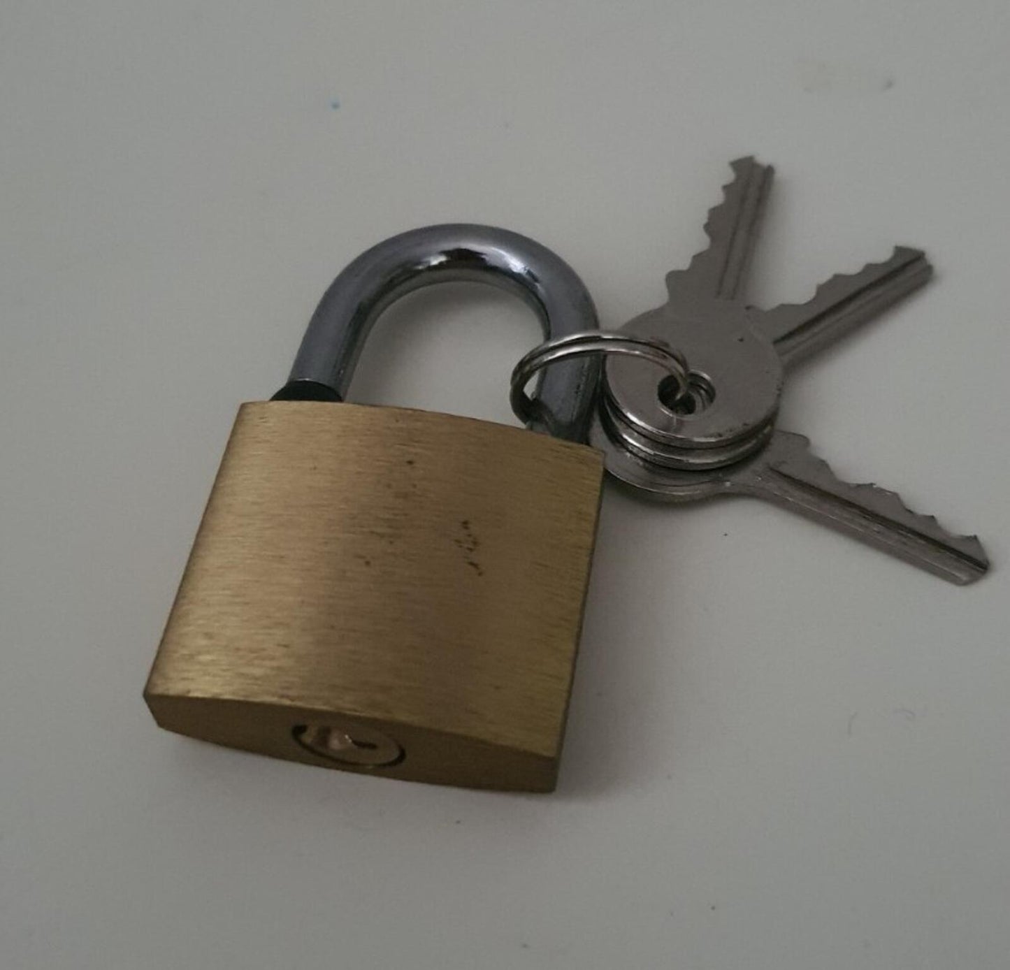 FW15 Supreme Brass Mini Padlock gold lock + 3 keys small box logo Rare Accessory