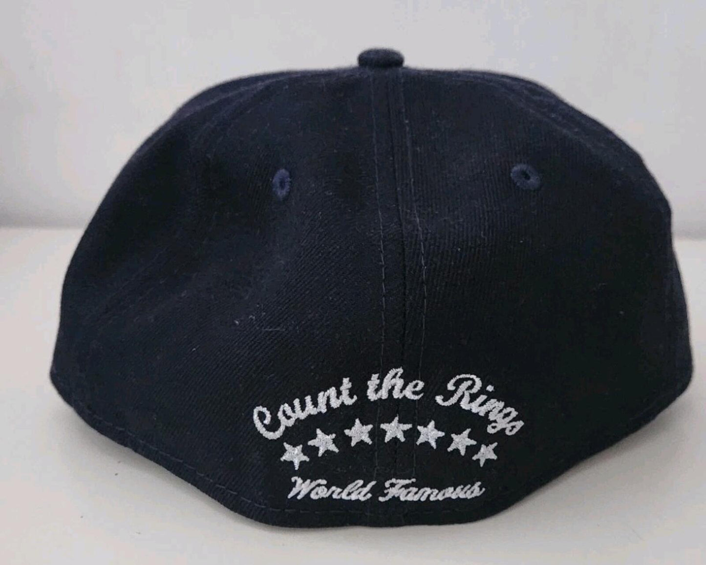 FW21 Supreme Undisputed Box Logo New Era Größe 7 1/4 Marineblau Cap Mütze Snapback Neu