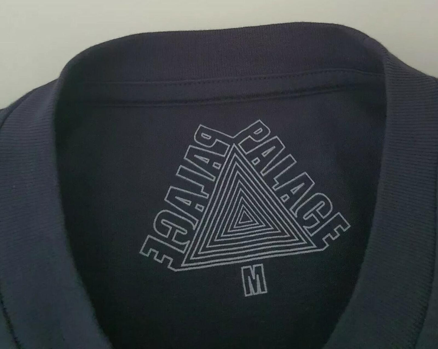 AW20 Palace Tri-lager Tee Größe M Medium Marineblau T-Shirt Triferg