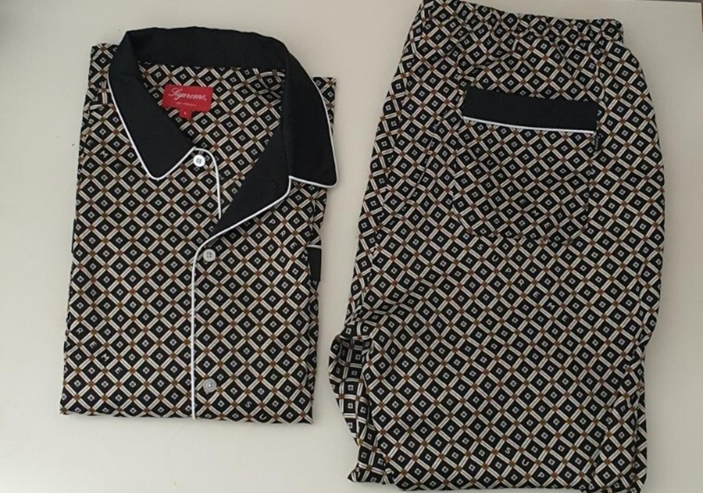 SS20 Supreme Satin Pajama set ( shirt + trousers) Black Size L Nightwear