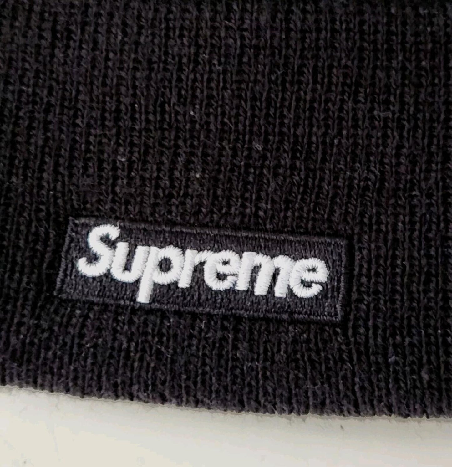 FW17 Supreme x New Era Snake Script beanie Black Red Small Box Logo Hat