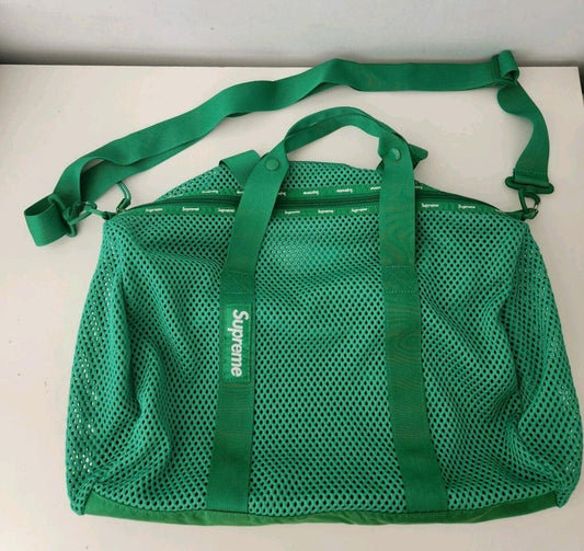 Bolso de viaje de malla Supreme SS23 verde 25L
