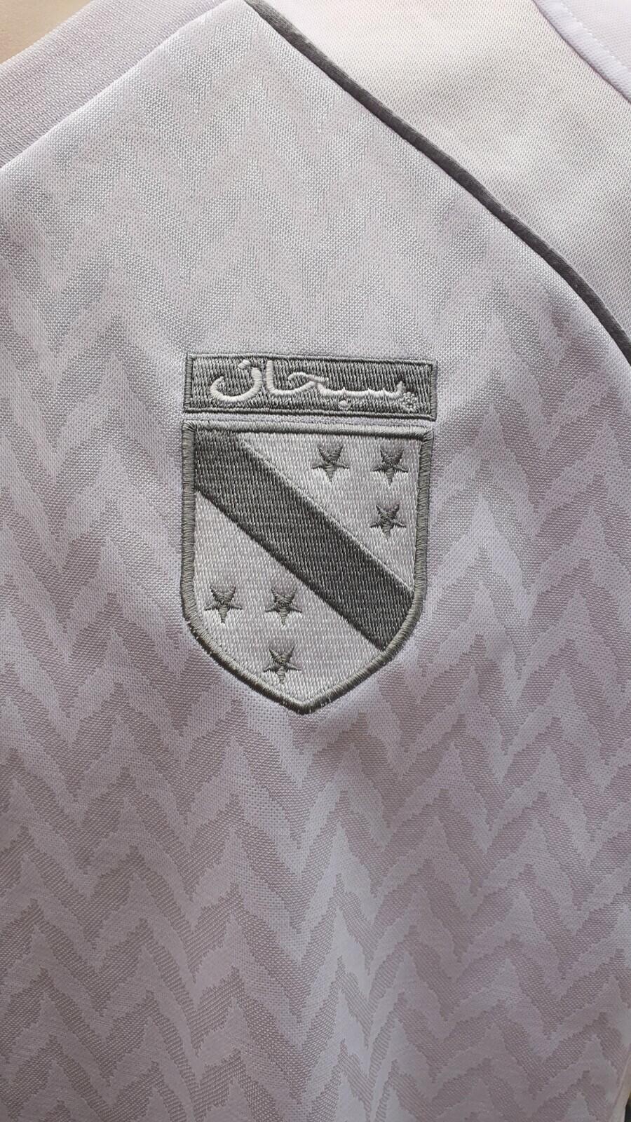 SS05 Supreme Umbro Arabic Logo Soccer Jersey vintage L large