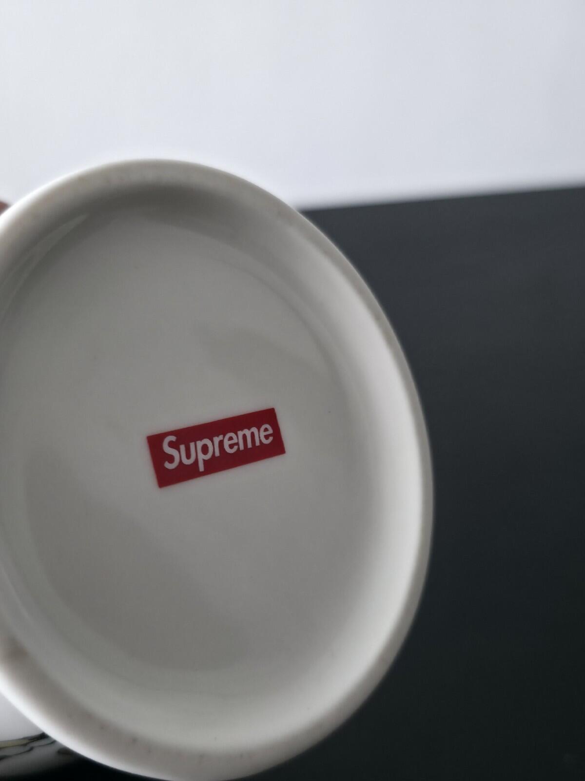 SS18 Supreme Alphabet Ceramic Vase White Artwork by Erte. ©Sevenarts, Ltd.
