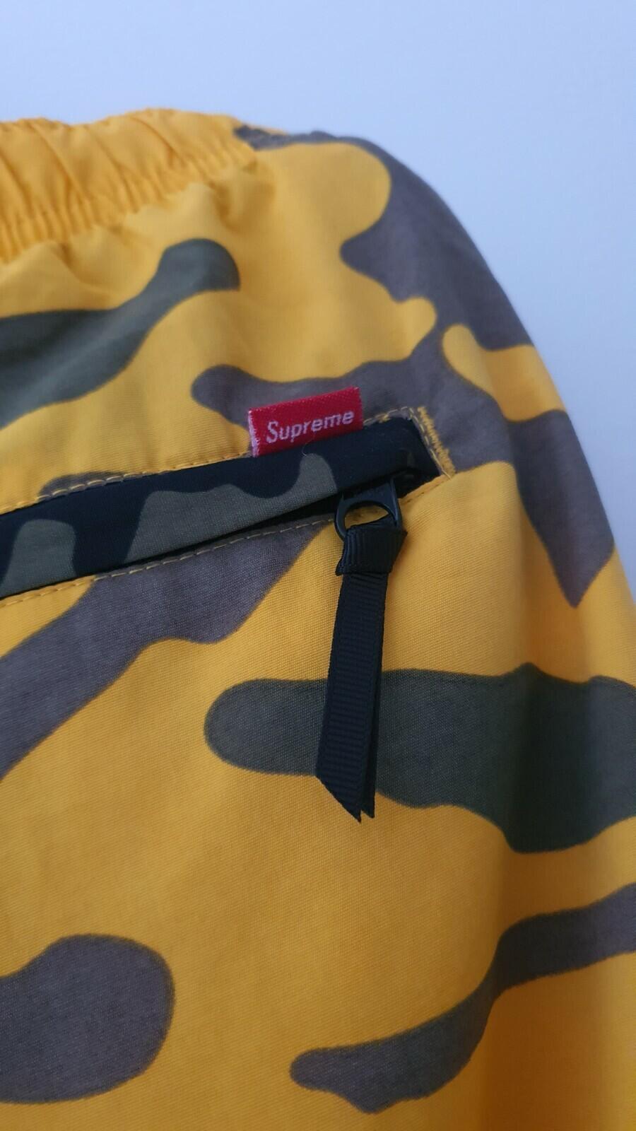 FW17 Supreme warm up pants yellow camo size L large trousers