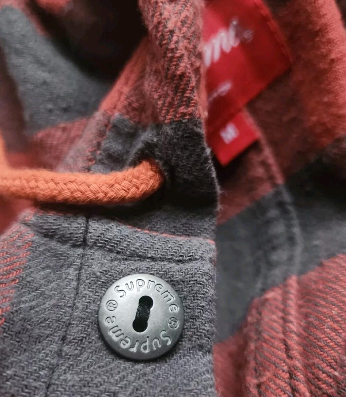 FW17 Supreme Hooded Buffalo Flannel Plaid shirt size M