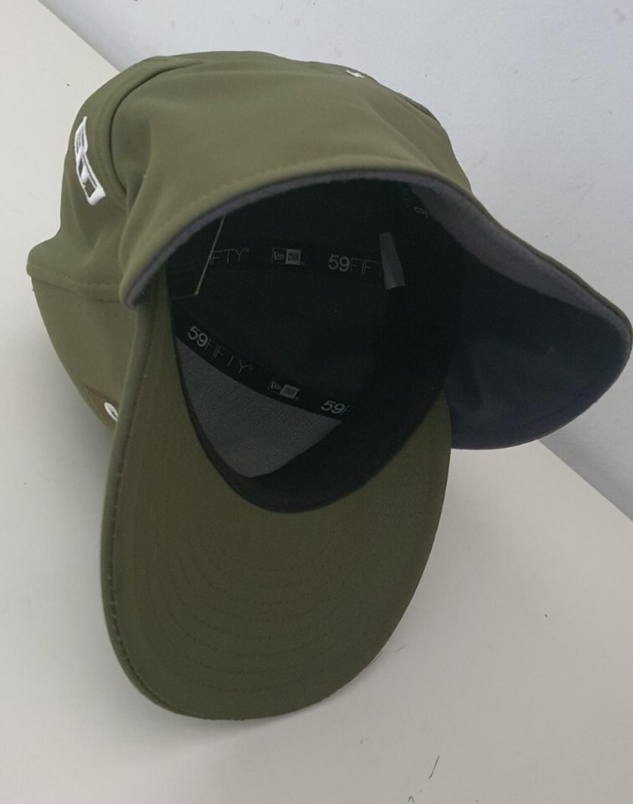 Gorra Gore-Tex FW20 Supreme Windstopper Earflap Box Logo New Era talla 7 1/8