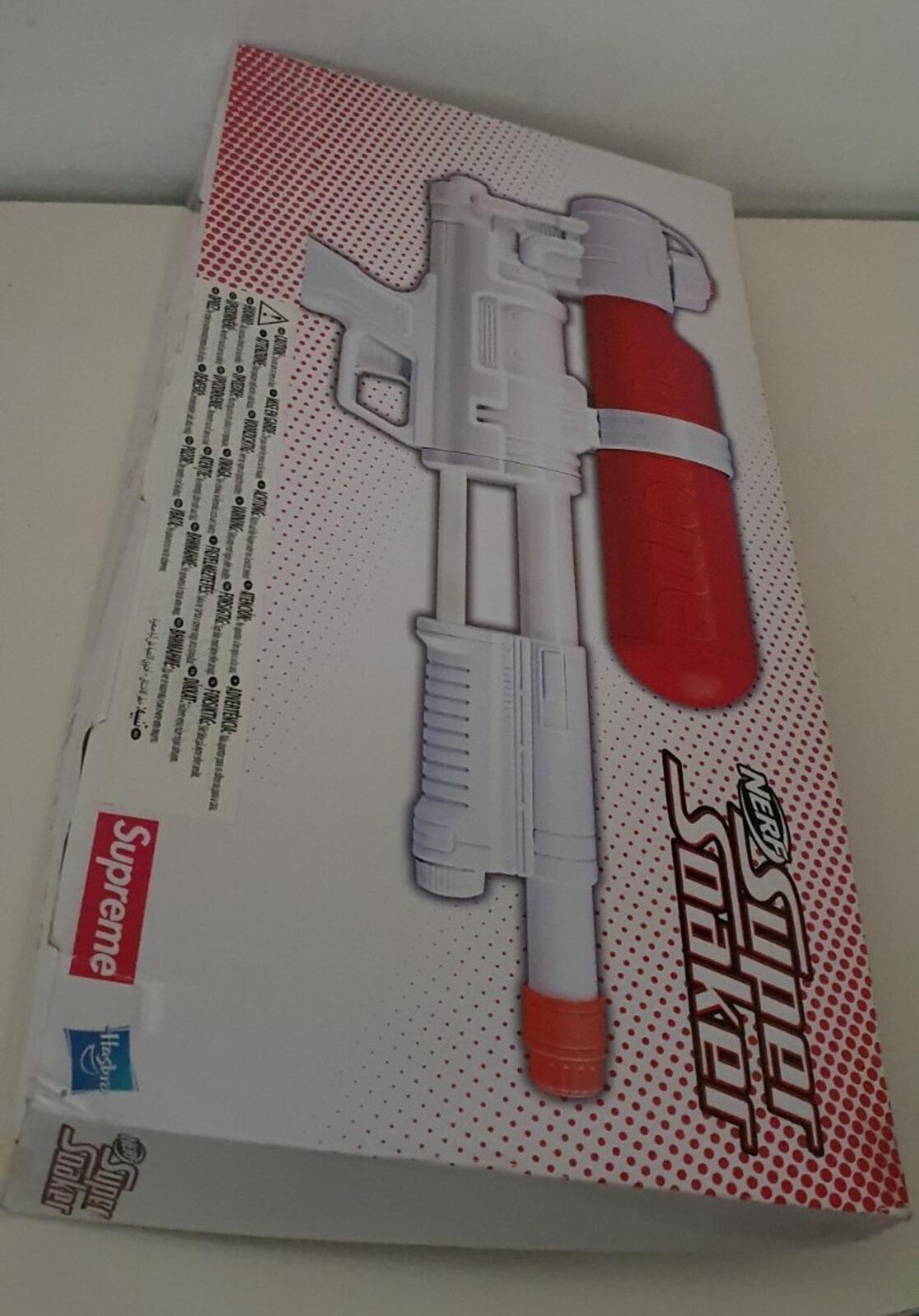 SS19 Supreme Hasbro Super Soaker 50 Water Blaster White New with defects