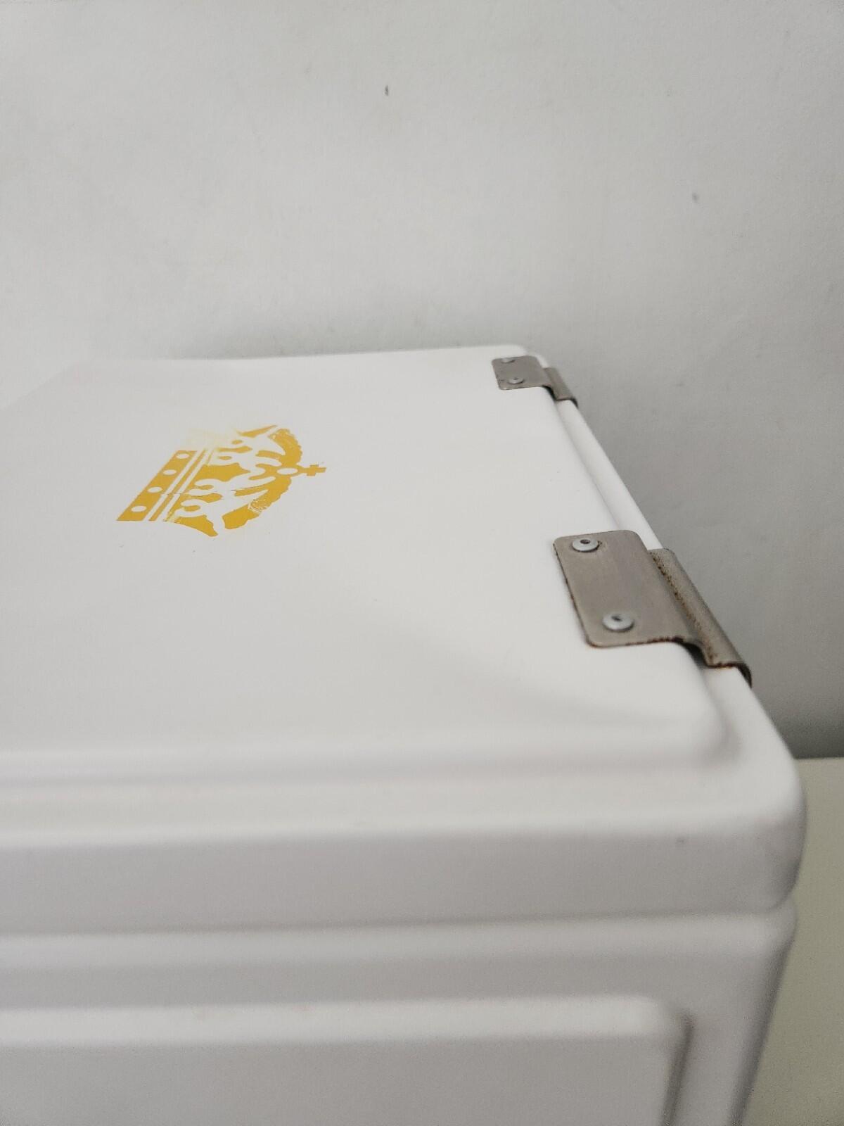 Official Corona 12 Beer Capacity Strong Aluminium Retro Cooler Ice Box Accessory
