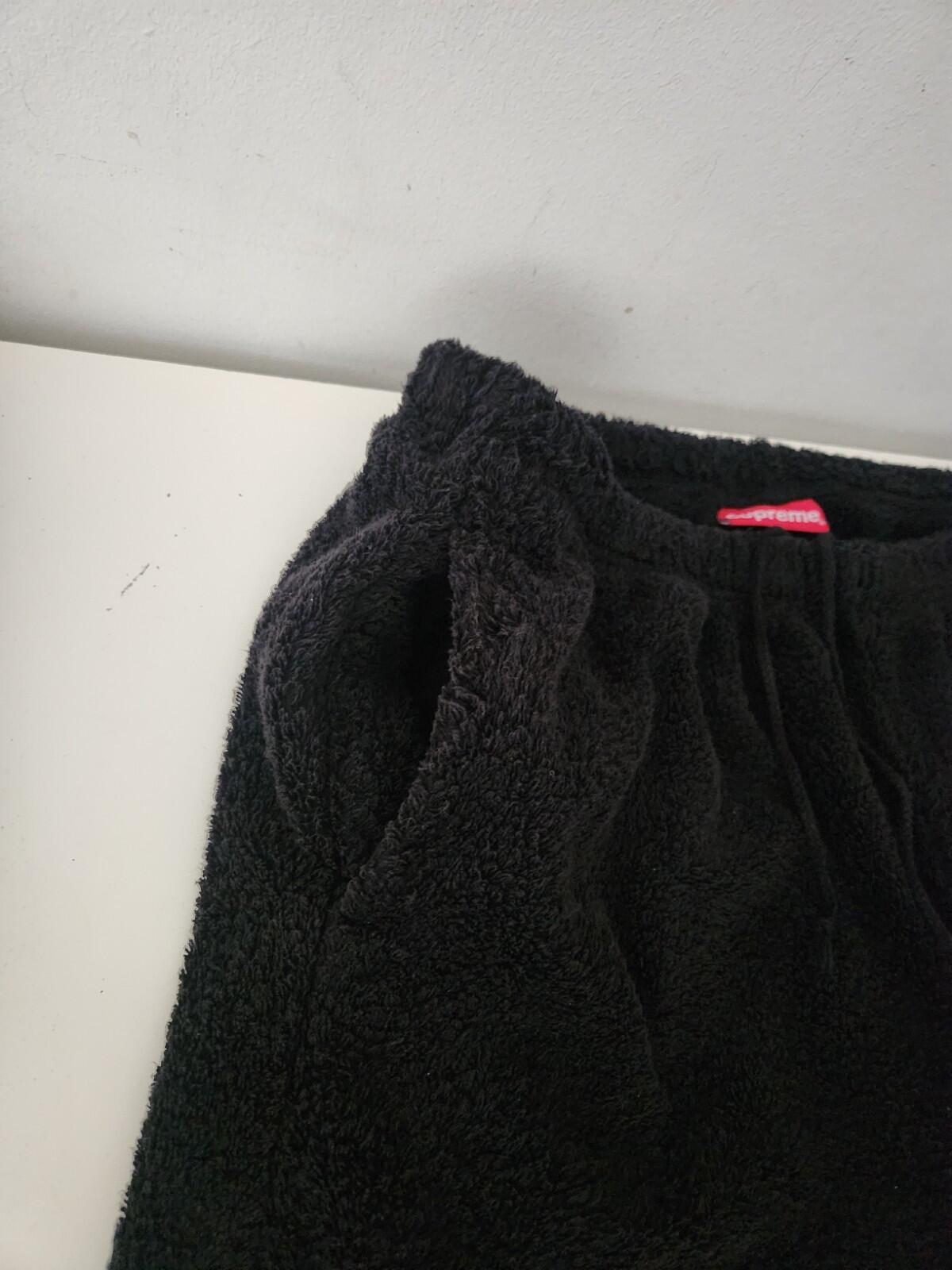 SS18 Supreme Terry Logo Short size M Medium shorts black Jacquard logo