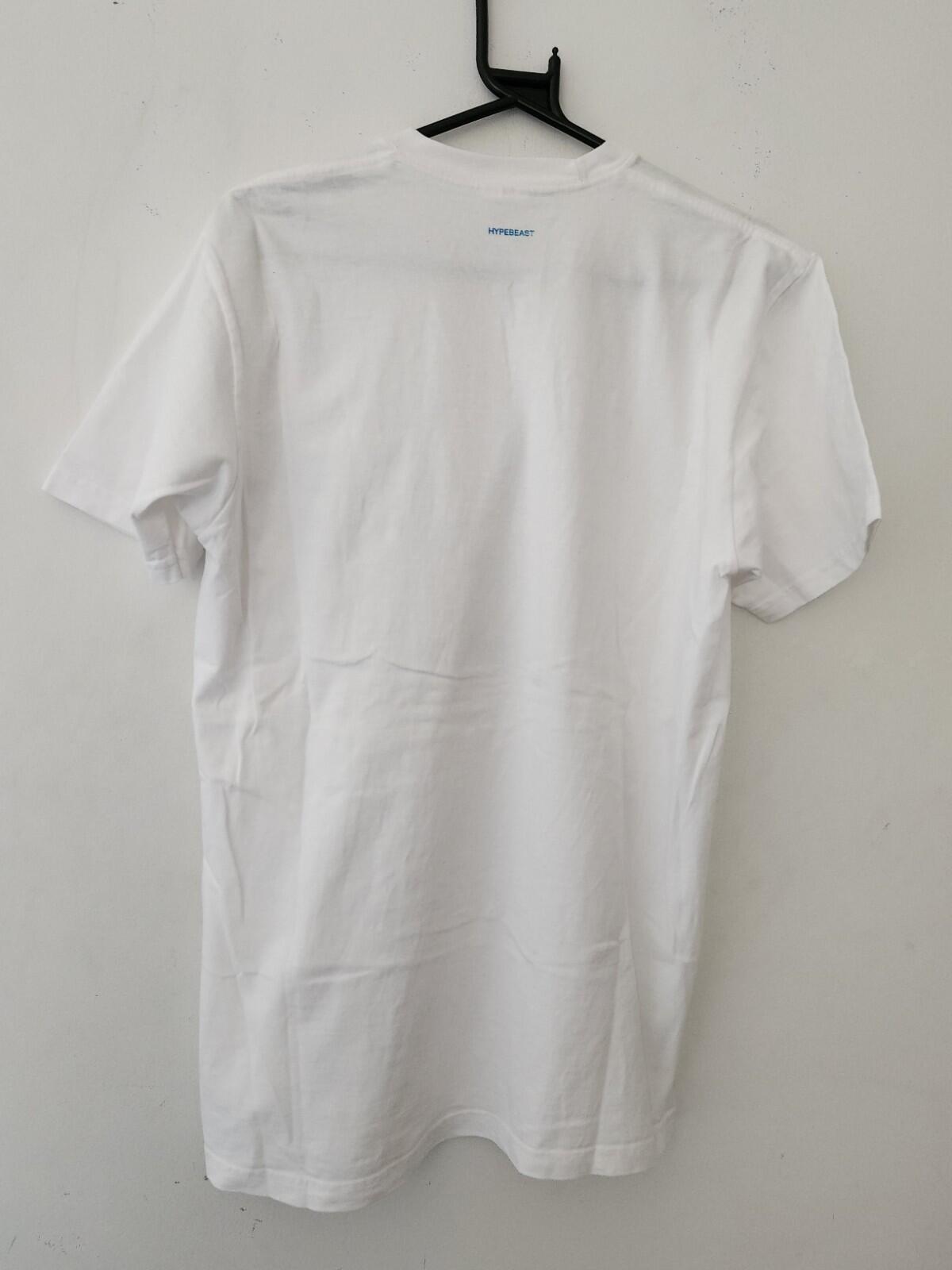 FW15 Supreme x Hypebeast 10. Jubiläum T-Shirt Größe L weiß T-Shirt @IBGDRGN