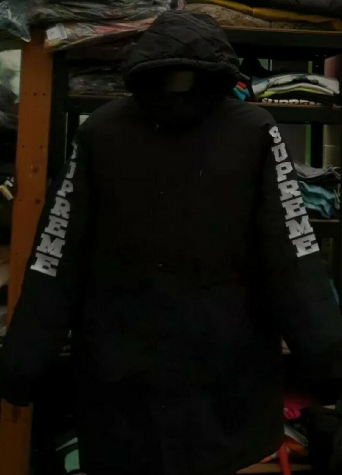 FW18 Supreme Sleeve Logo Sideline Parka Black Size M Water Resistant