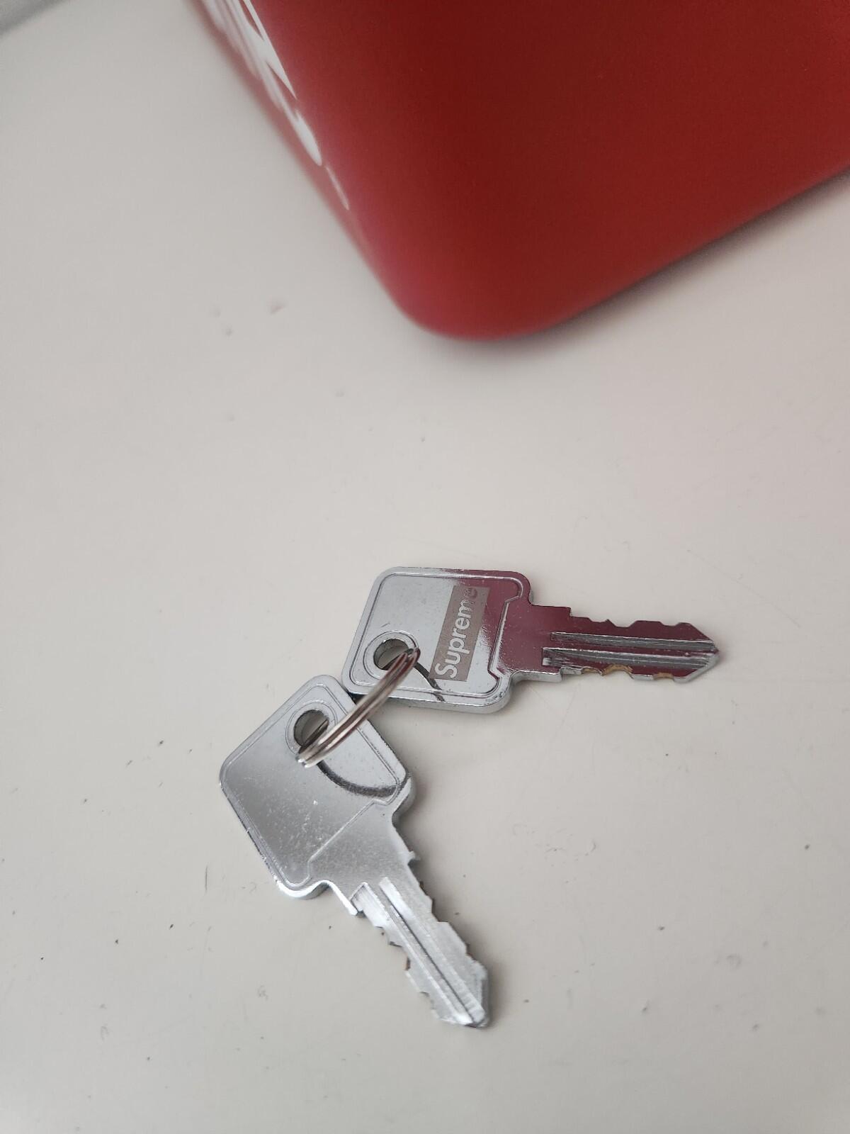 FW17 Supreme lock box red metal 2 keys Accessory Storage Red Powder Coated Iron
