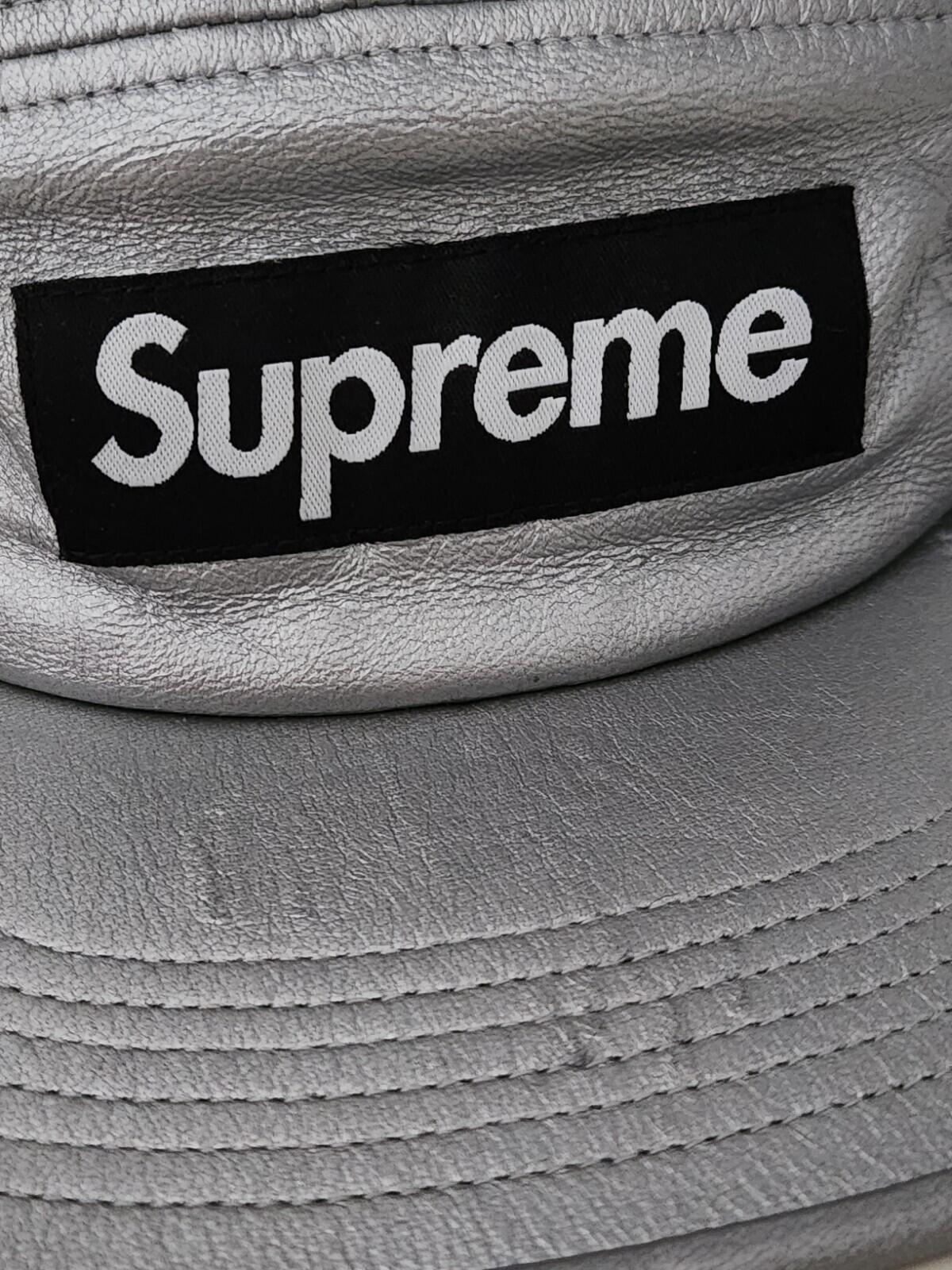 FW16 Supreme Leather Camp Cap Silber