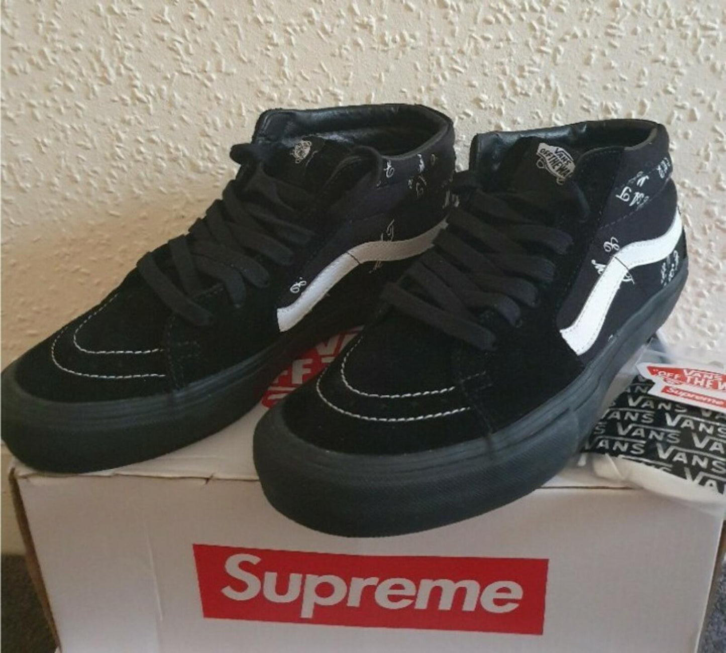 FW15 Supreme Vans Eat Me Sk8-Mid  1/1 factory defect Black Size UK 8 US 9 EUR 42