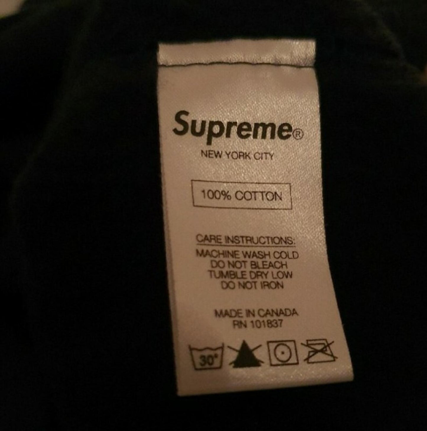 SS16 Supreme x Playboy S/S Crewneck Black Size M