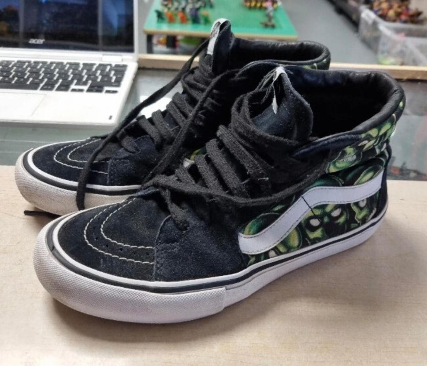SS18 Supreme Vans Skull Pile Sk8-Hi Trainers Size UK 7 US 8 EUR 40.5