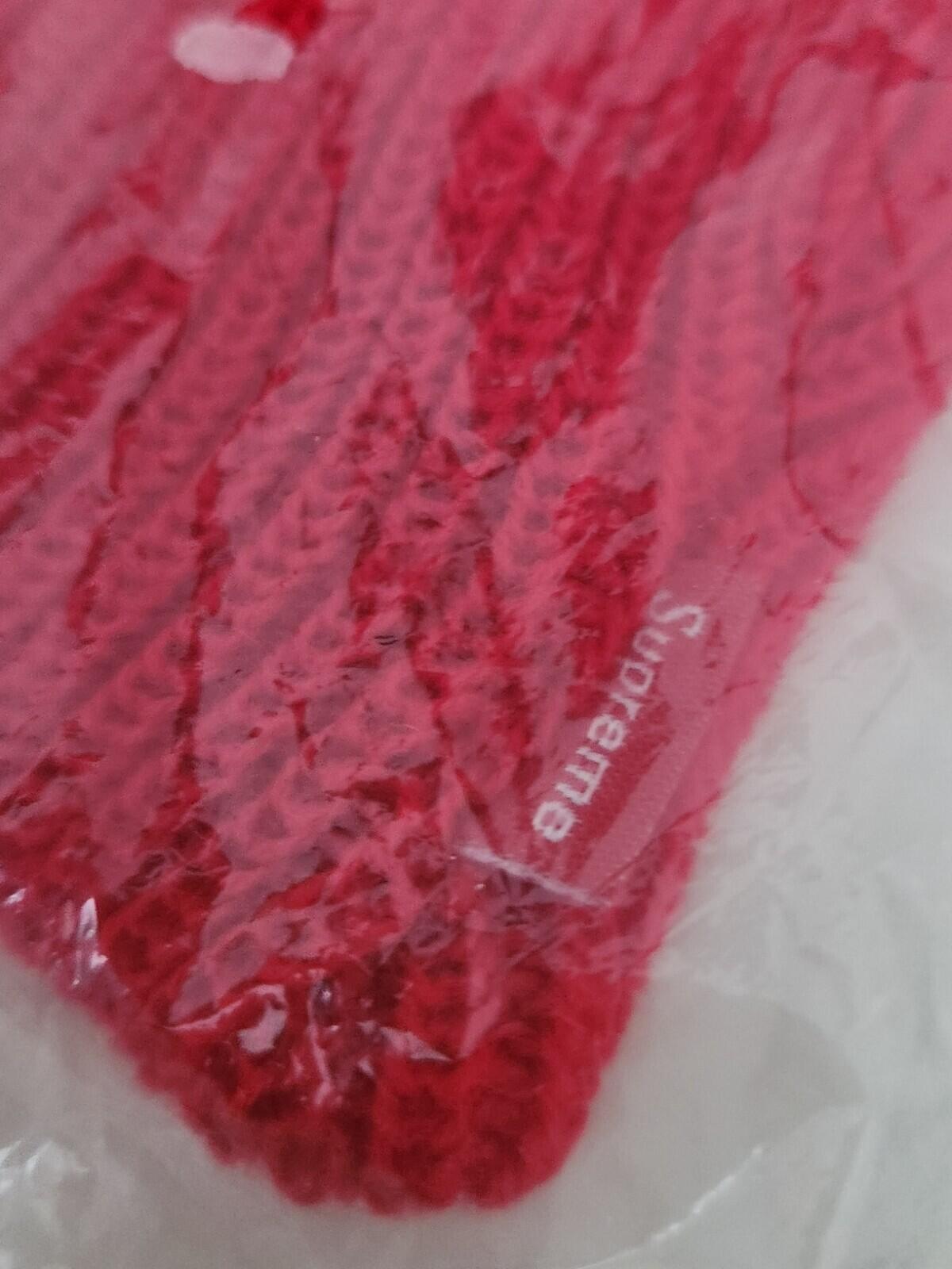FW19 Supreme Basic beanie Red Hat New And Unopened