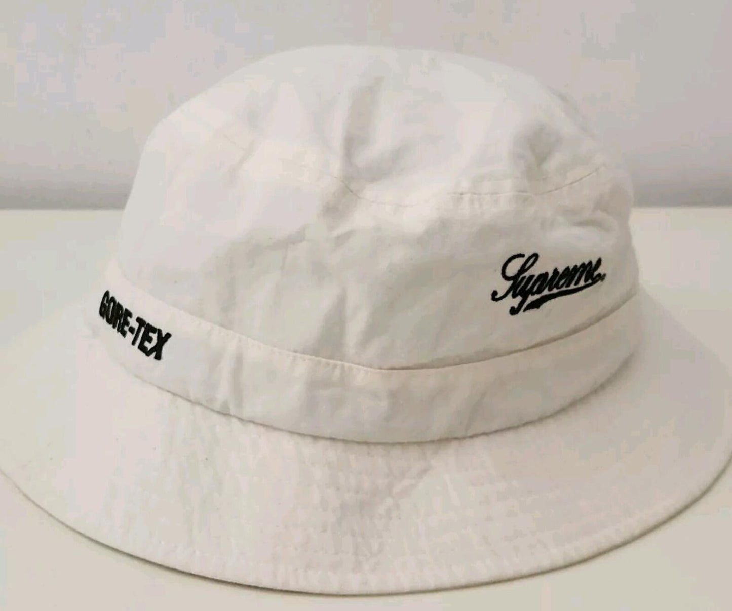 FW20 Supreme GORE-TEX crusher White Bucket Hat Size M /L Medium Large Waterproof