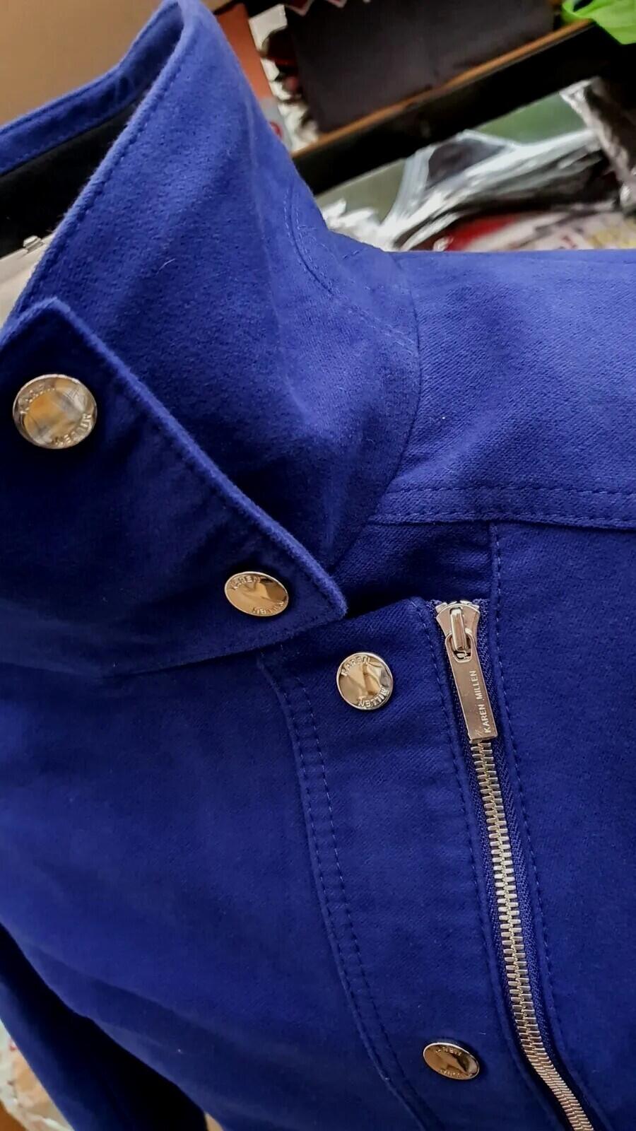 KAREN MILLEN Moleskin Mantel mit silbernen Metallapplikationen, Blau, Größe DE 36, UVP £210
