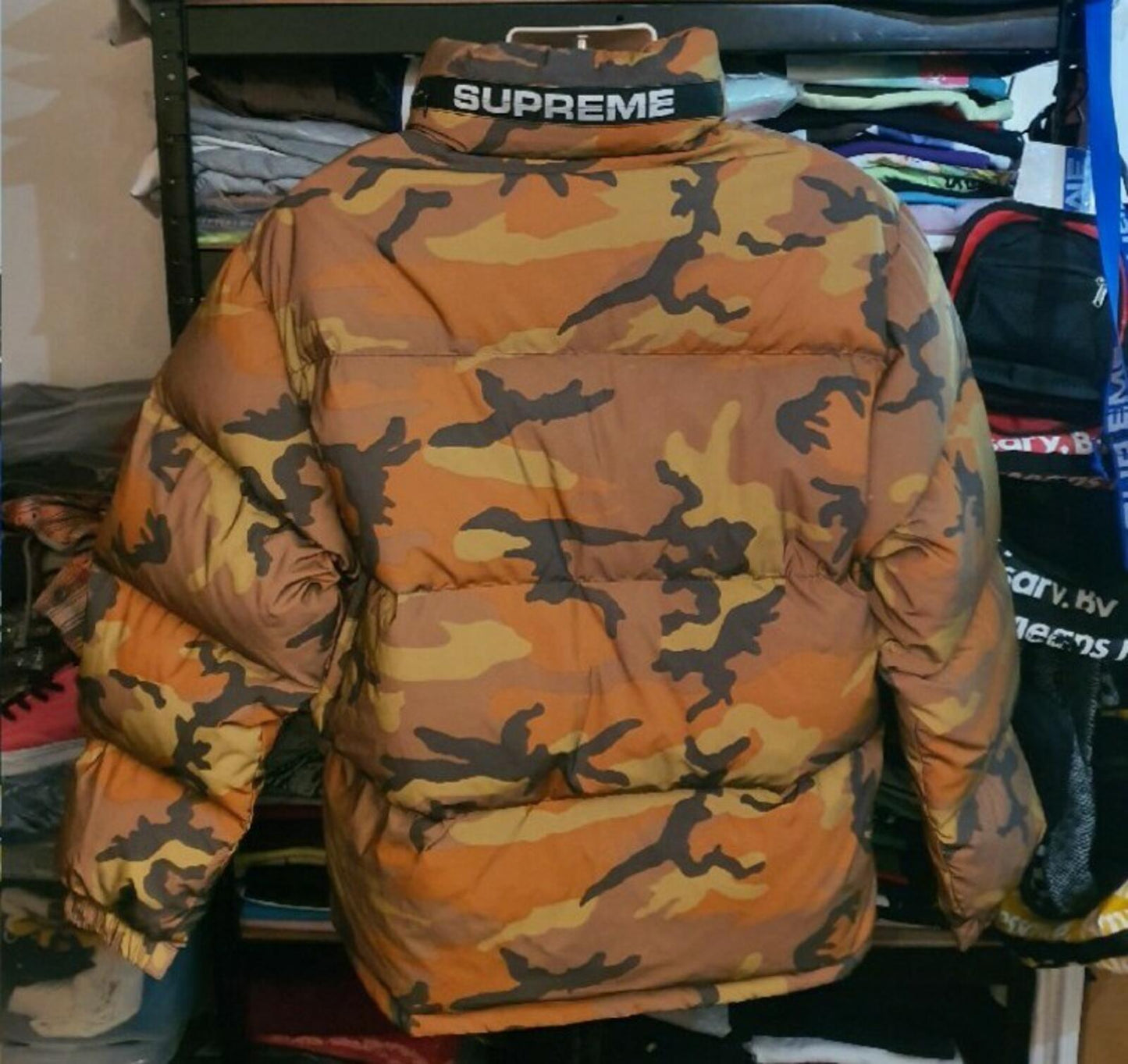 FW18 Supreme Reflective Camo Down Jacket size L large duck down New with tag