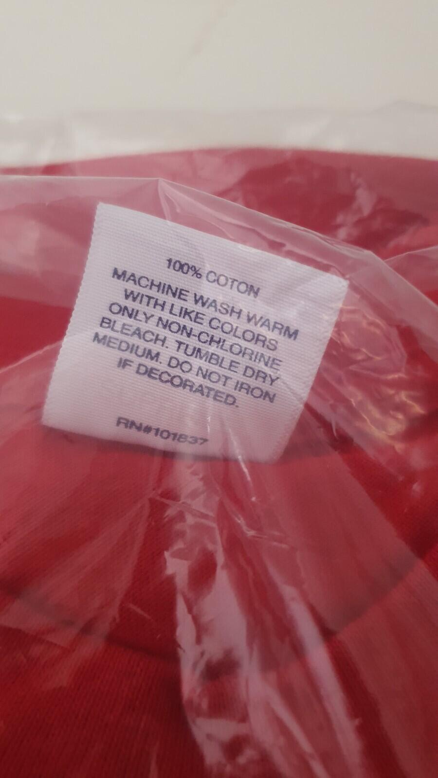 FW18 Supreme x Chris Cunningham Chihuahua Tee Red Size M