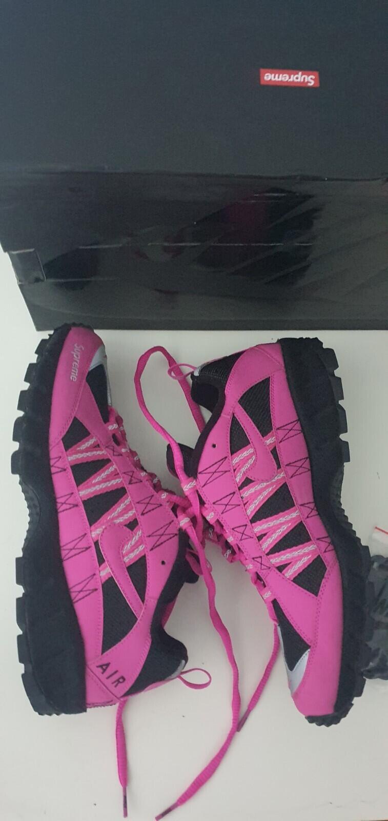 FW17 Supreme x Nike Air Humara '17 trainers Fire Pink US 11 UK 10  EU 45 lot
