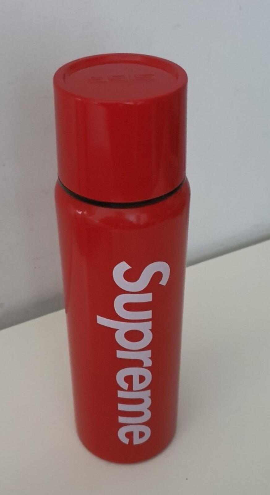 FW20 Supreme x Sigg Vacuum Insulated 0.75 bottle Red Water Stainless Steel