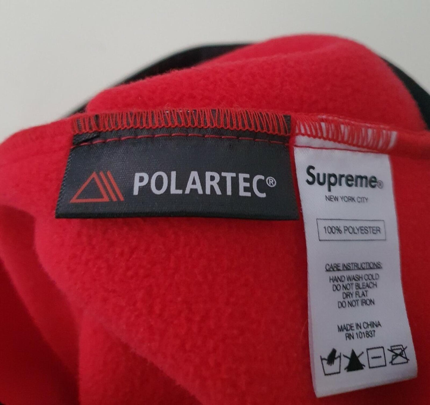 FW16 Supreme Polartec fleece neck gaitor red gaiter neck warmer New York